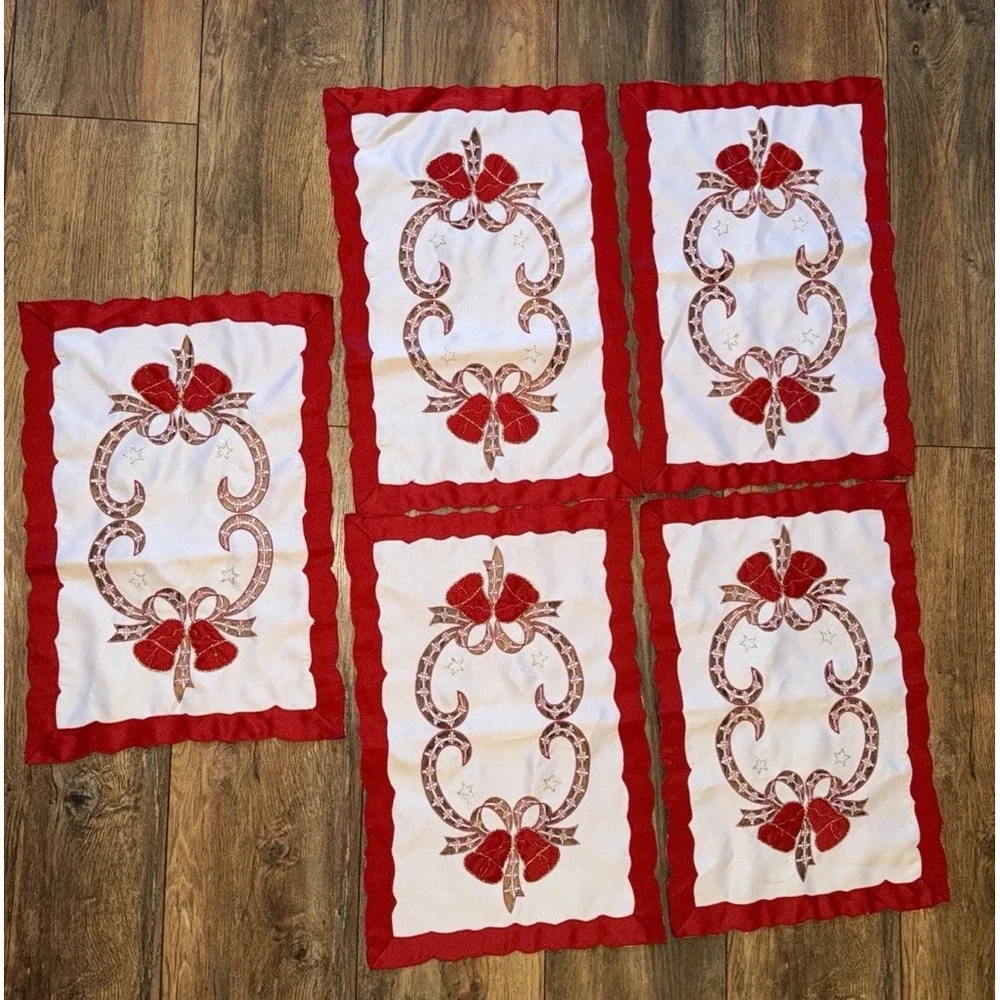Vtg Christmas‎ Placemats 5 Red White Gold Embroidered Ribbons Bows Bells Holiday